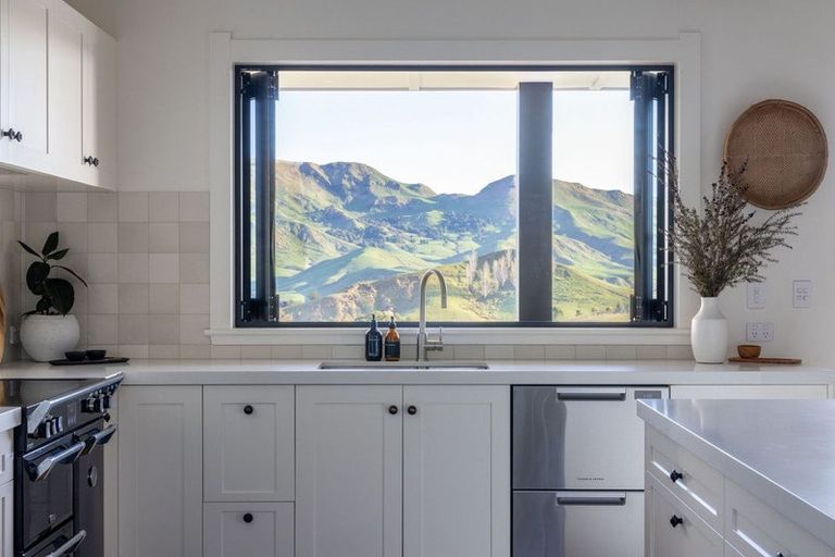 Photo of property in 969 Kahuranaki Road, Kahuranaki, Havelock North, 4295