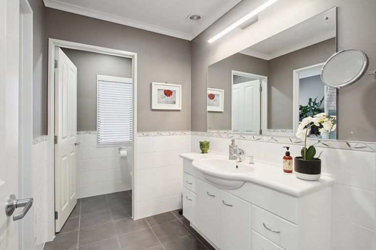 Photo of property in 47 Thomas Moore Place, Pukekohe, 2120