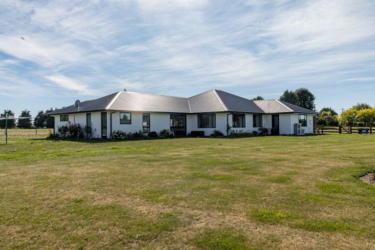 Photo of property in 21 Grange Settlement Road, Temuka, 7920