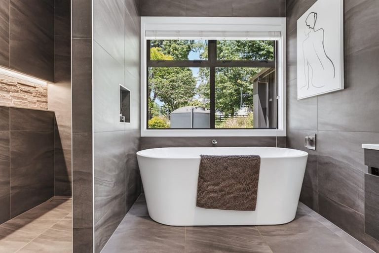 Photo of property in 139 Mapara Road, Acacia Bay, Taupo, 3385