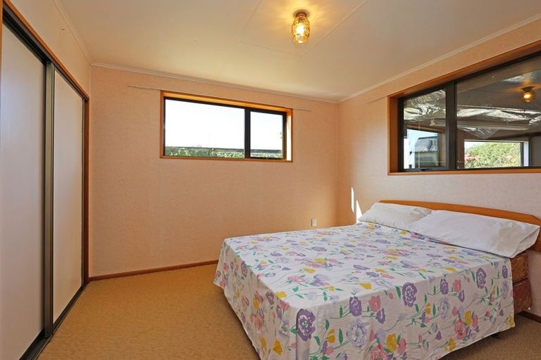 Photo of property in 17 Burnett Street, Kakanui, Oamaru, 9495