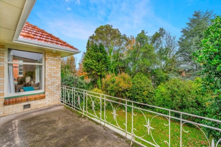 Photo of property in 11 Ingleton Terrace, Fairfield, Hamilton, 3214