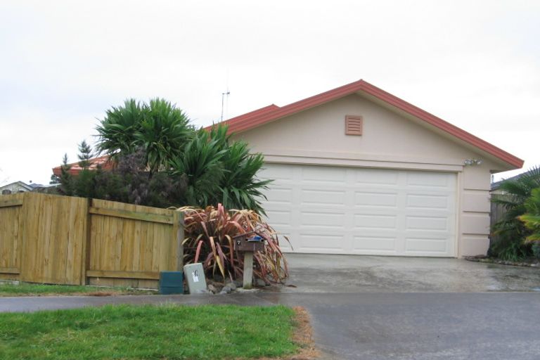 Photo of property in 7 Logan Views, Kelvin Grove, Palmerston North, 4414