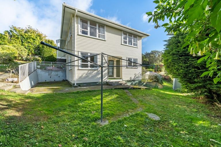 Photo of property in 125 Sievers Grove, Cannons Creek, Porirua, 5024