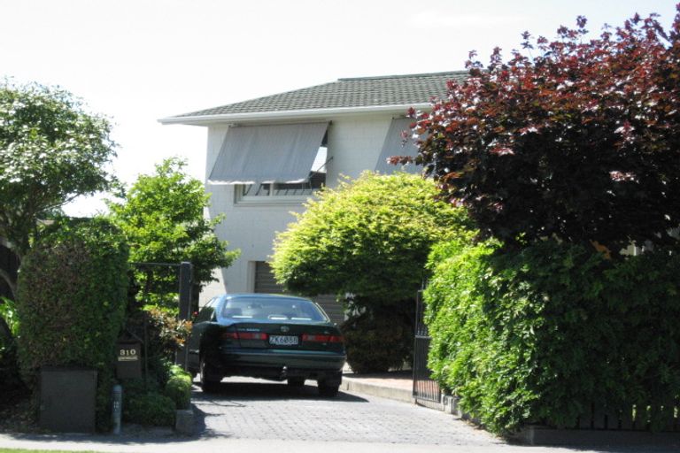 Photo of property in 312 Avonhead Road, Avonhead, Christchurch, 8042