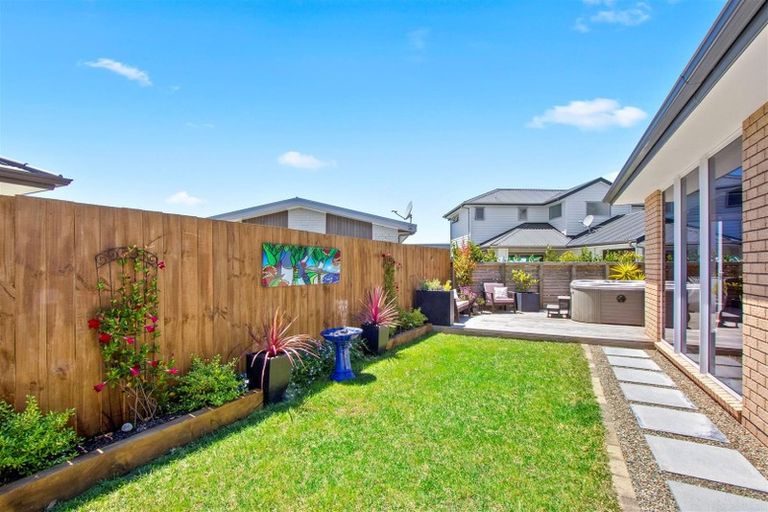 Photo of property in 4 Trevally Place, Snells Beach, 0920