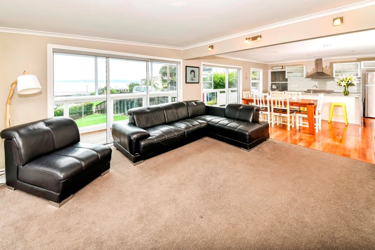 Photo of property in 8 Rewa Road, Maraetai, Auckland, 2018