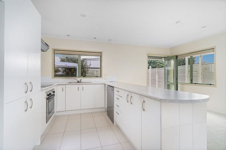 Photo of property in 11 Cholmondeley Crescent, Whitianga, 3510