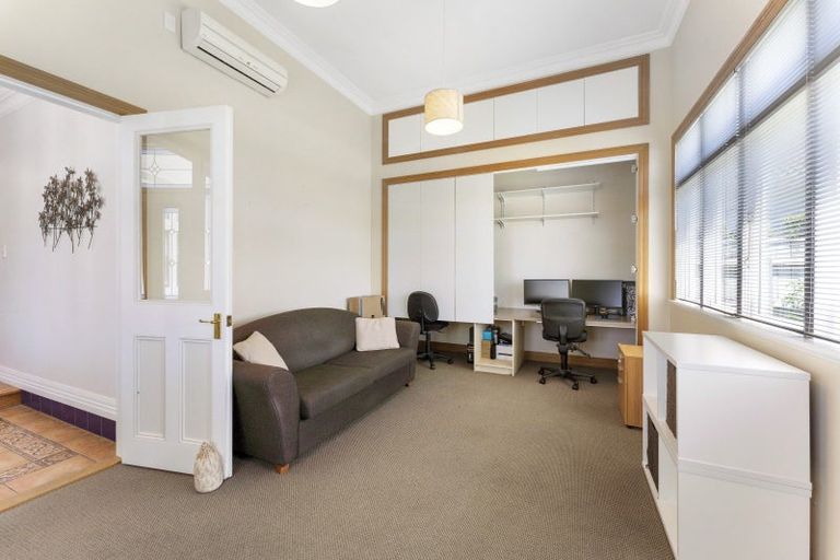 Photo of property in 154 Kings Crescent, Hutt Central, Lower Hutt, 5010