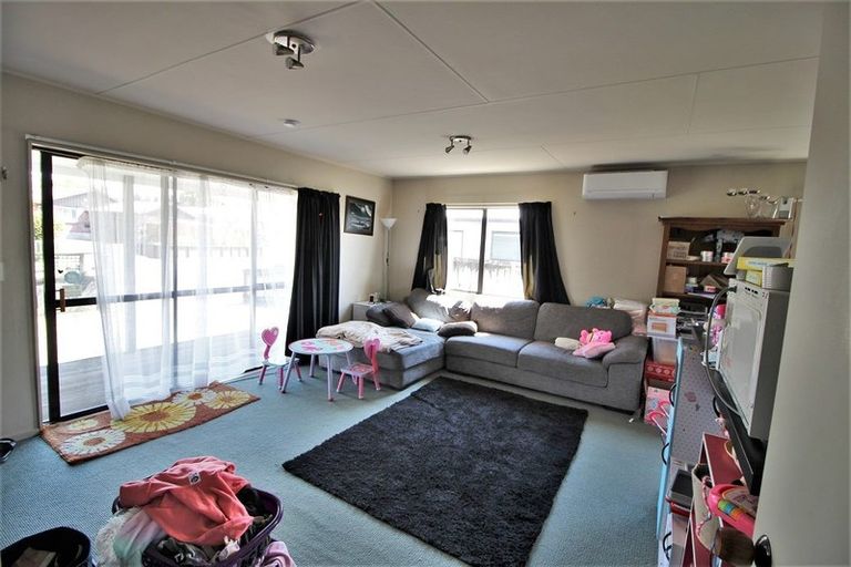 Photo of property in 6 Taksan Place, Pukete, Hamilton, 3200