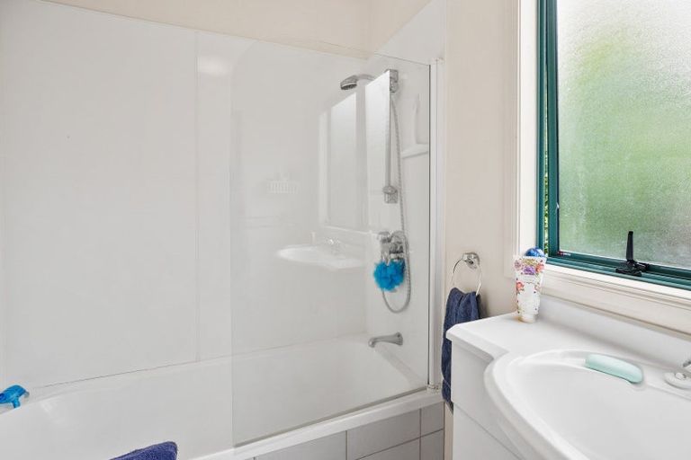 Photo of property in 3/84 Braid Road, St Andrews, Hamilton, 3200