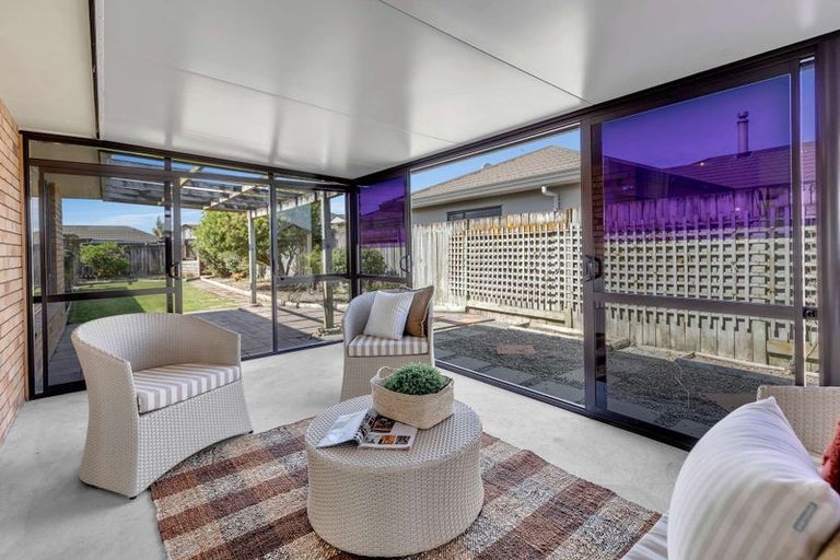 Photo of property in 16 Meridian Grove, Kelvin Grove, Palmerston North, 4414