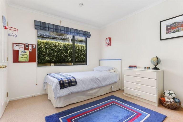 Photo of property in 52 Highfields Terrace, Henderson, Auckland, 0612