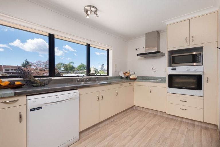 Photo of property in 24 Kotuku Place, Matua, Tauranga, 3110