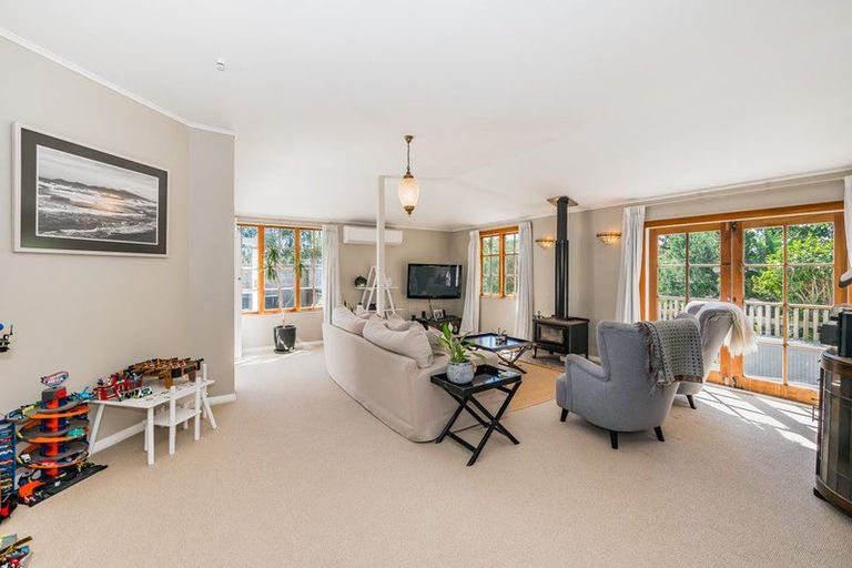 Photo of property in 99a Ruapehu Street, Paraparaumu, 5032