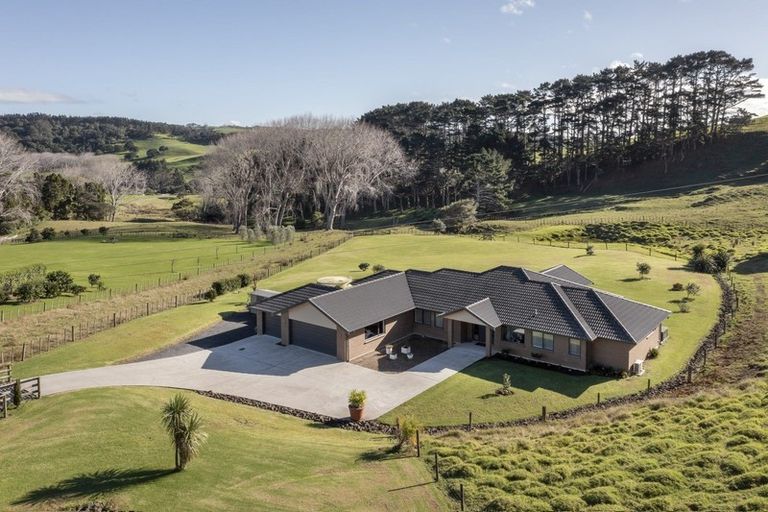 Photo of property in 203 Fletcher Road, Waimauku, 0881