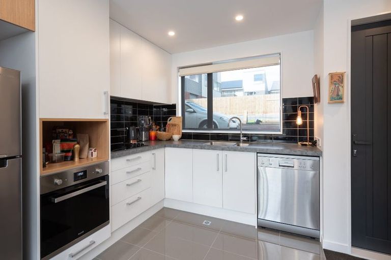 Photo of property in 8/24 Princess Terrace, Newtown, Wellington, 6021
