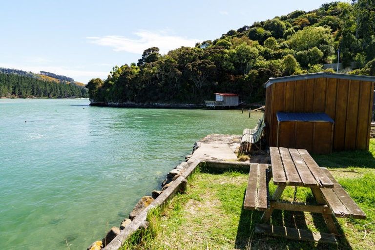 Photo of property in 10 Crescent Street, Purakaunui, Port Chalmers, 9081