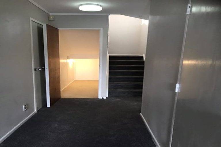 Photo of property in 2/2 Monde Place, Clover Park, Auckland, 2019