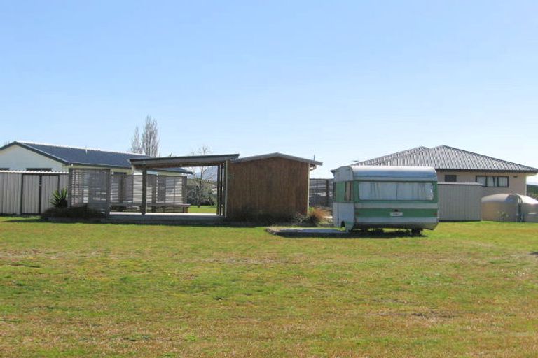 Photo of property in 6 Hawk Hill Crescent, Cooks Beach, Whitianga, 3591