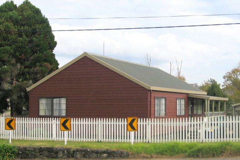 Photo of property in 1/34 Don Buck Road, Massey, Auckland, 0614