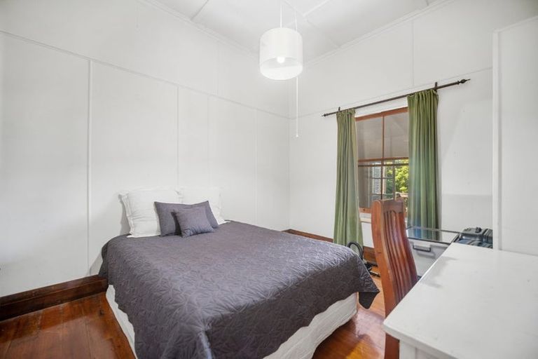 Photo of property in 195 Hinemoa Street, Birkenhead, Auckland, 0626