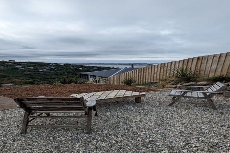 Photo of property in 9 Rifleman Lane, Redcliffs, Christchurch, 8081