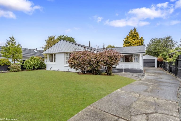 Photo of property in 122 Glandovey Road, Strowan, Christchurch, 8052