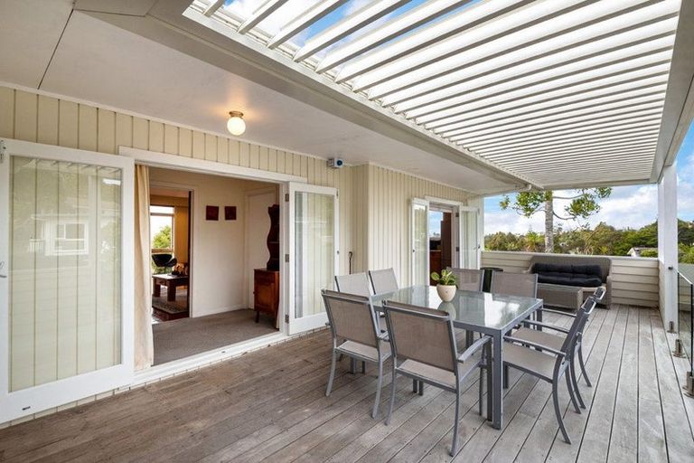 Photo of property in 23 Gretel Place, Hillcrest, Auckland, 0627