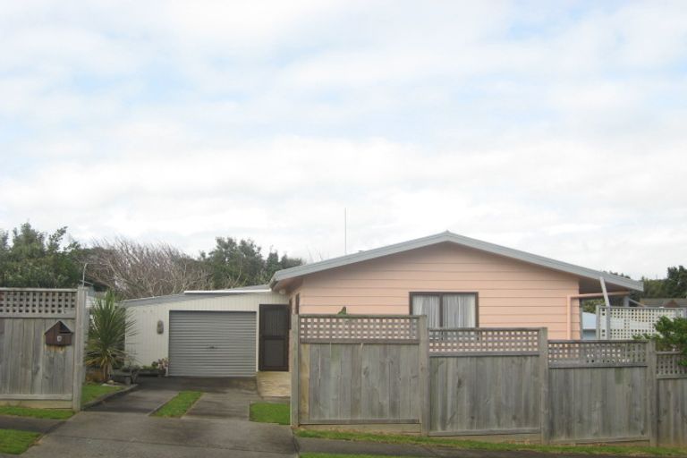 Photo of property in 8 Tahurangi Place, Spotswood, New Plymouth, 4310