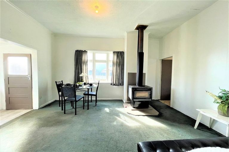 Photo of property in 108 Clyde Street, Balclutha, 9230