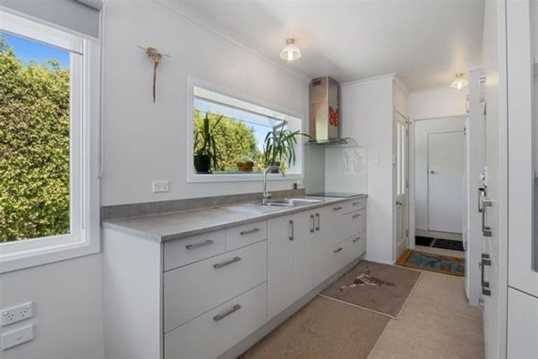 Photo of property in 380 Abel Tasman Drive, Motupipi, Takaka, 7183