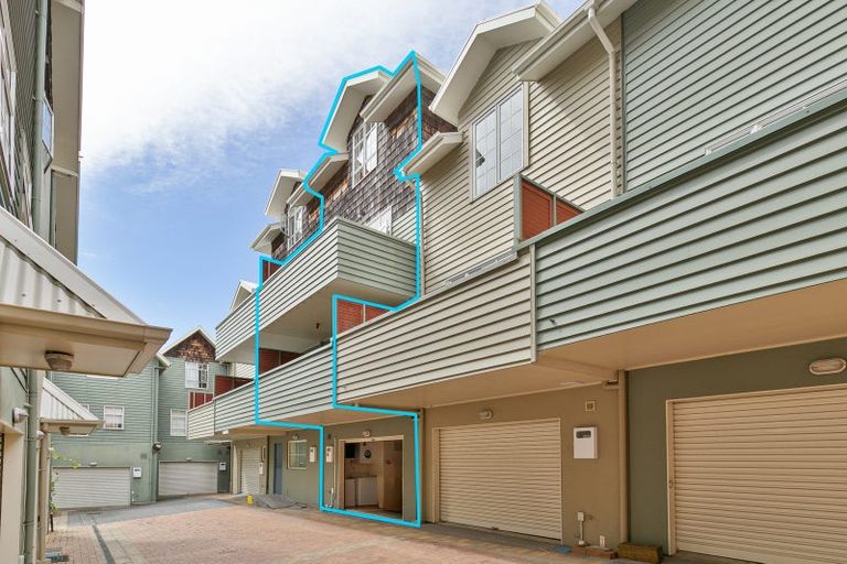 Photo of property in 58 Pipitea Street, Thorndon, Wellington, 6011