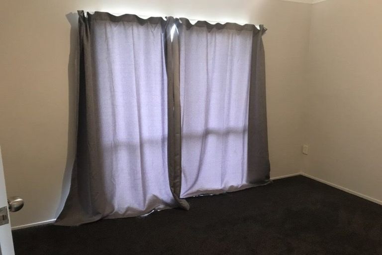 Photo of property in 1/20 Solveig Place, Randwick Park, Auckland, 2105