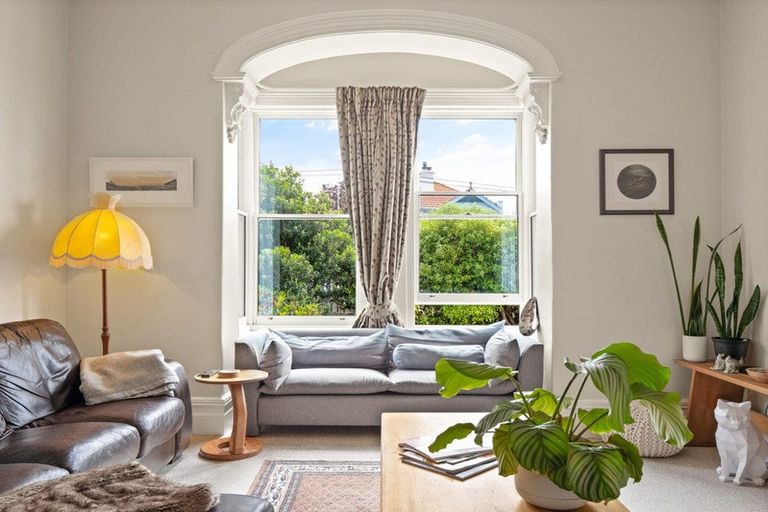 Photo of property in 77 Bedford Street, Saint Clair, Dunedin, 9012