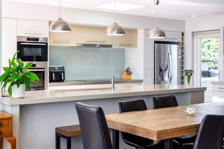 Photo of property in 96 The Esplanade, Raumati South, Paraparaumu, 5032