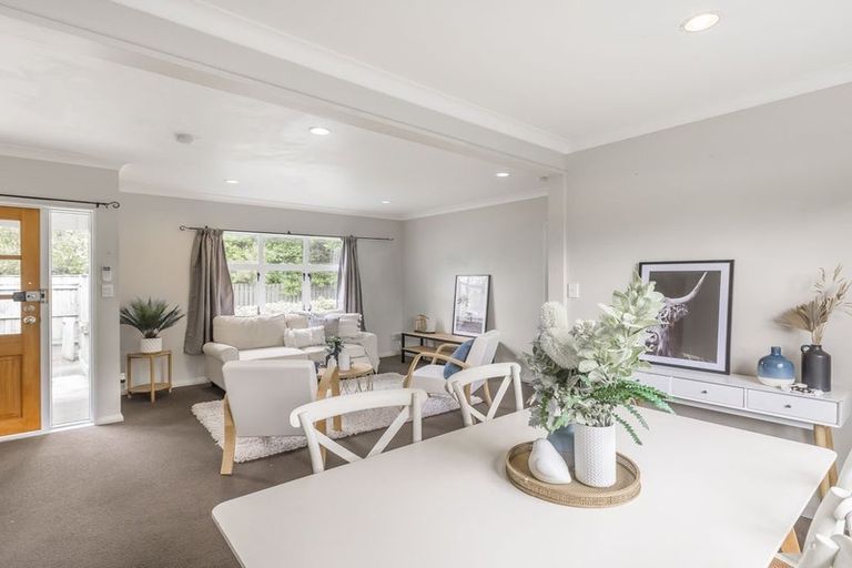 Photo of property in 84 Amohia Street, Paraparaumu, 5032