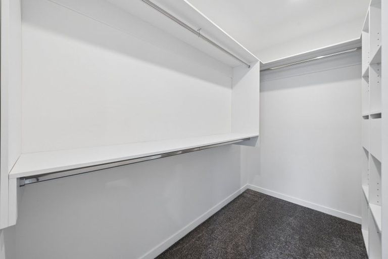 Photo of property in 1/5 Tawa Terrace, Tawa, Wellington, 5028