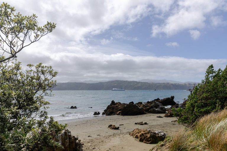 Photo of property in 161 Marine Parade, Mount Maunganui, 3116