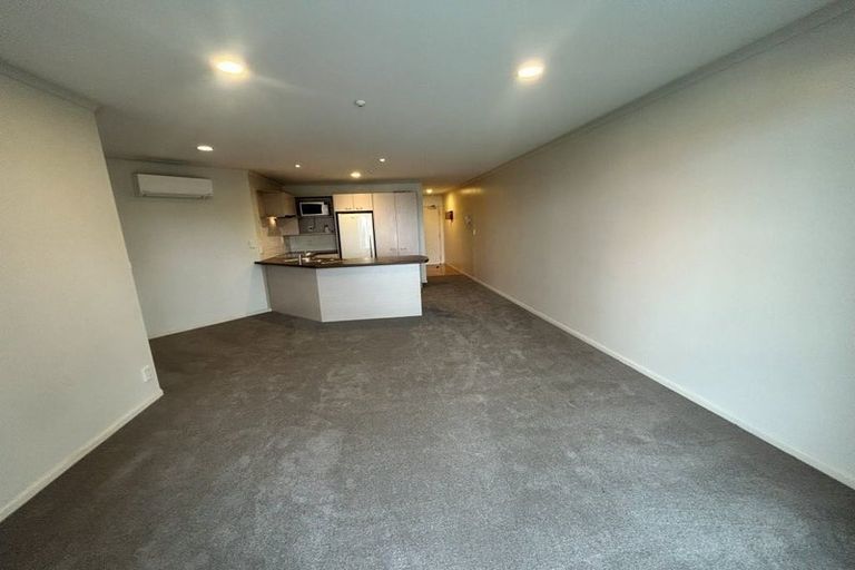 Photo of property in 281 Maunganui Road, Mount Maunganui, 3116