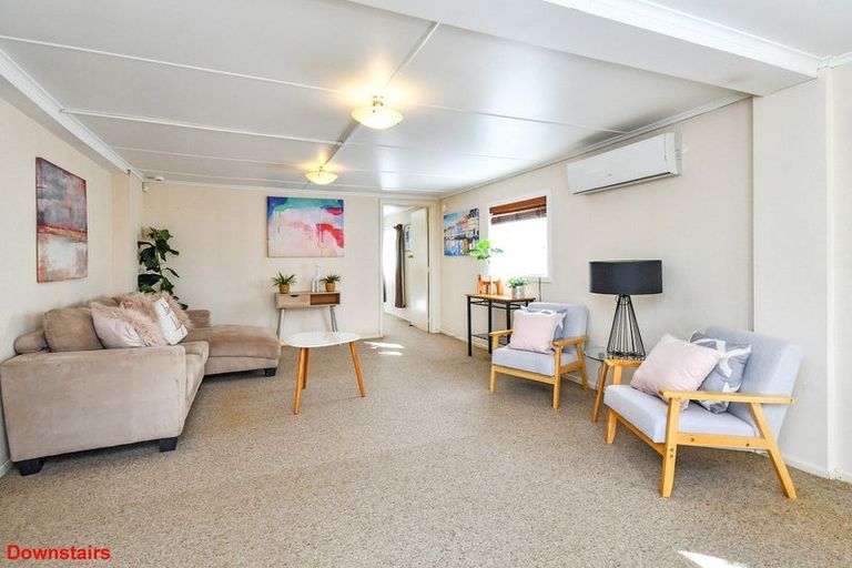 Photo of property in 74 Grande Vue Road, Hillpark, Auckland, 2102