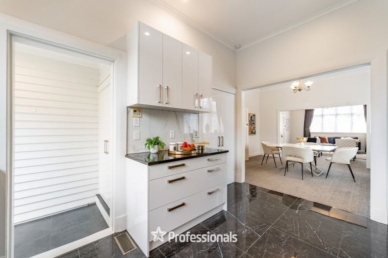 Photo of property in 140 Knights Road, Hutt Central, Lower Hutt, 5010