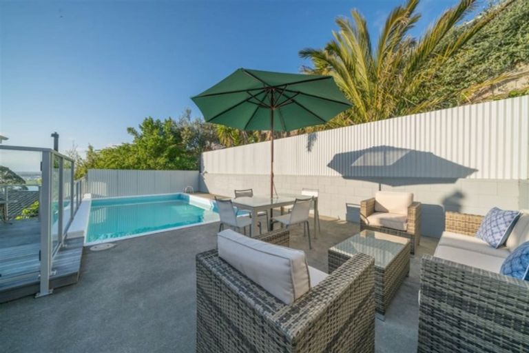 Photo of property in 11 Clementine Lane, Mount Pleasant, Christchurch, 8081