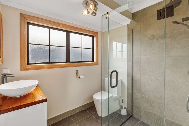 Photo of property in 116 Pacific Drive, Fitzherbert, Palmerston North, 4410