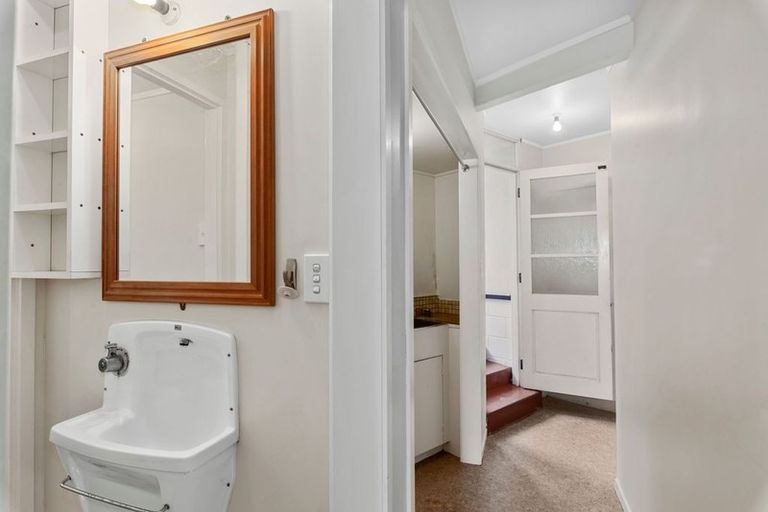 Photo of property in 81 Juniper Road, Sunnynook, Auckland, 0620