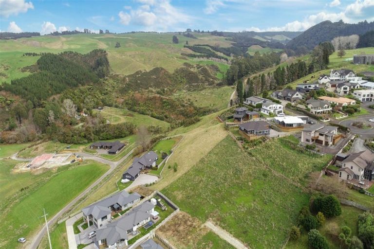 Photo of property in 33 Great Road West, Matipo Heights, Rotorua, 3015