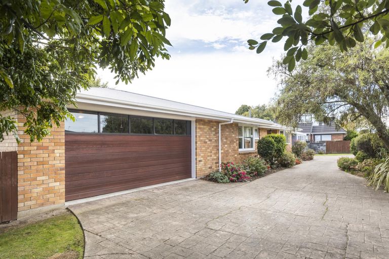 Photo of property in 402 Albert Street, Hokowhitu, Palmerston North, 4410