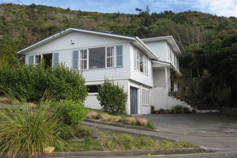 Photo of property in 12 Voltaire Street, Karori, Wellington, 6012