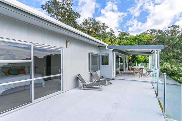 Photo of property in 402 Tuateawa Road, Tuateawa, Coromandel, 3583