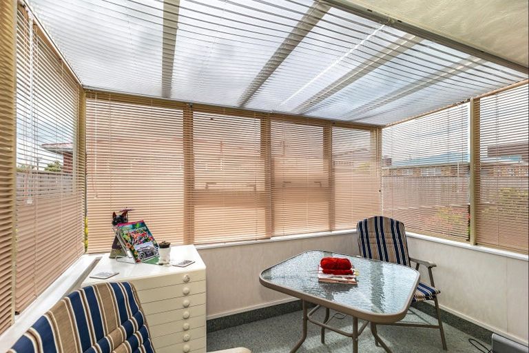 Photo of property in 28 Salisbury Street, Levin, 5510